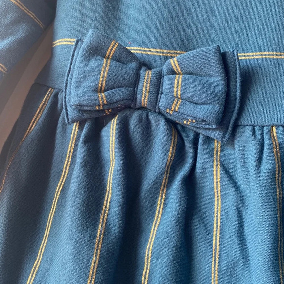 Carter Baby Glitter Fleece Dress size 18 months and a LOVE sweatshirt - Picture 11 of 14